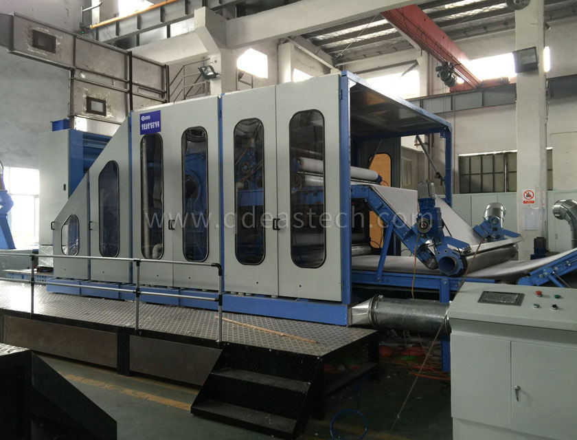 High speed carding machine