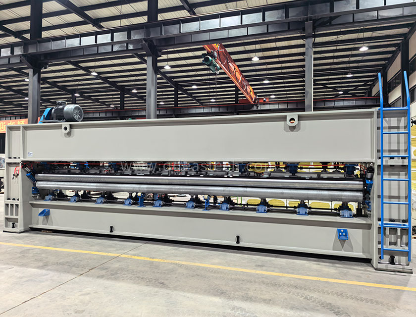 High-speed needle punching machine