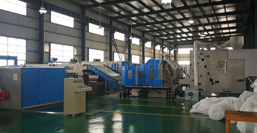 Splendor helper Friday Thermal bonding wadding and needle punching fabric production line-Qingdao Yisitaike Machinery Co., Ltd. Splendor helper Friday Thermal bonding wadding and needle punching fabric production line-Qingdao Yisitaike Machinery Co., Ltd.